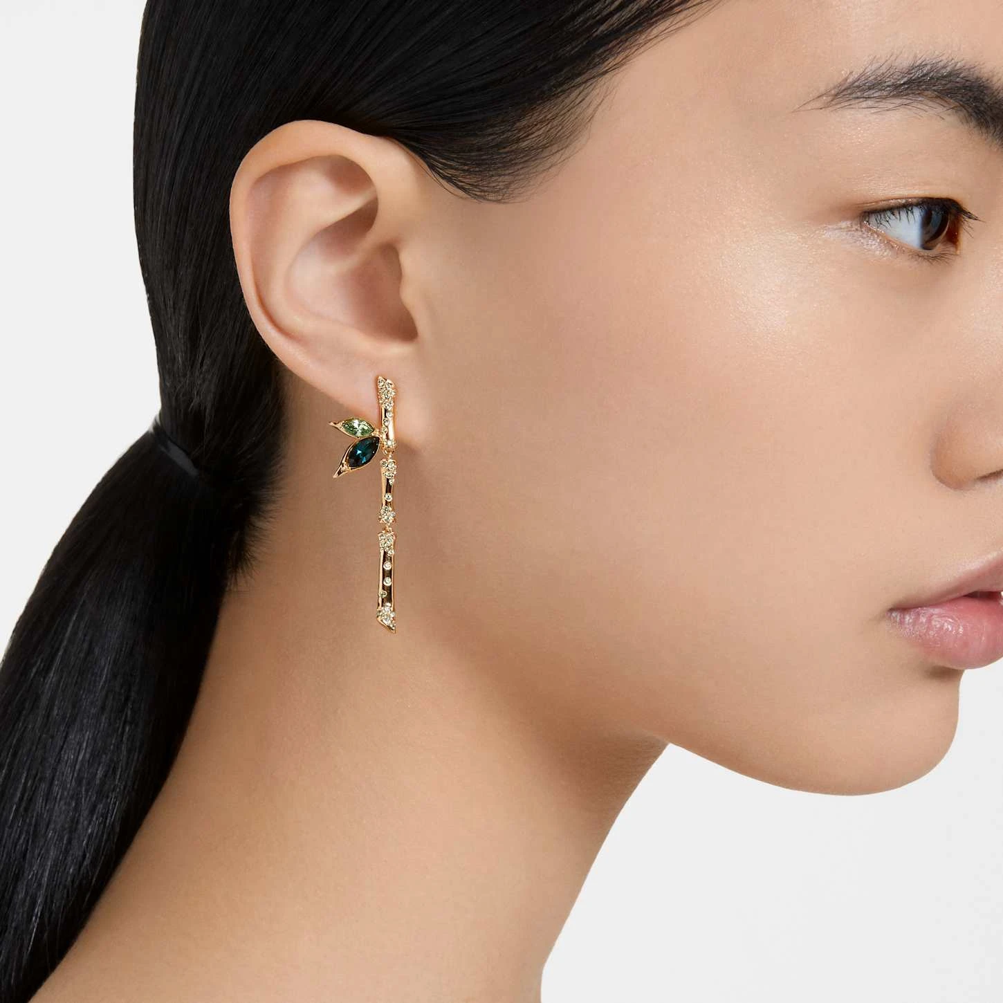Swarovski Dellium Drop Earrings Asymmetrical Design, Bamboo, Green, Gold-tone Plated 5 Swarovski Dellium Drop Earrings Asymmetrical Design, Bamboo, Green, Gold-tone Plated - Image 5