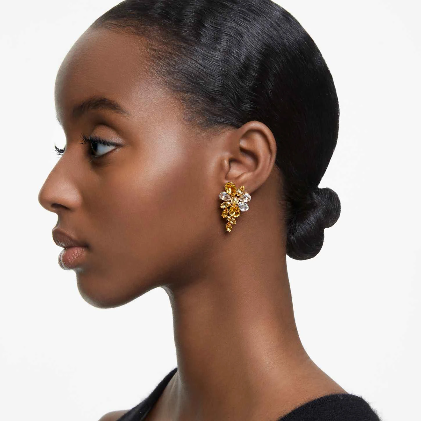 Swarovski Gema Drop Earrings Mixed Cuts, Flower, Yellow, Gold-tone Plated 1 Swarovski Gema Drop Earrings Mixed Cuts, Flower, Yellow, Gold-tone Plated