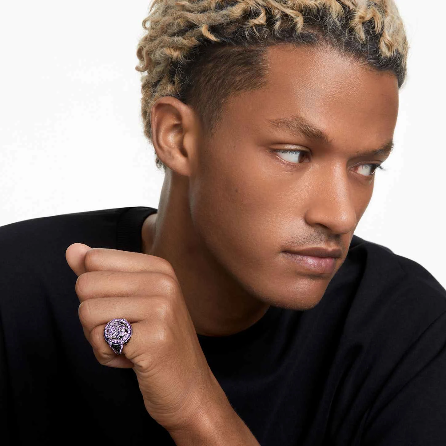 Swarovski Marvel Black Panther Ring Black Panther, Purple, Rhodium Plated 1 Swarovski Marvel Black Panther Ring Black Panther, Purple, Rhodium Plated