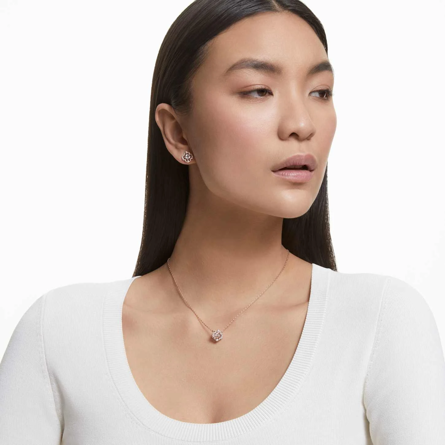 Swarovski Sparkling Dance Set Mixed Cuts, Clover, White, Rose Gold-tone Plated 1 Swarovski Sparkling Dance Set Mixed Cuts, Clover, White, Rose Gold-tone Plated